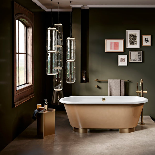 Cast Iron vs Acrylic Bath: An Honest Comparison