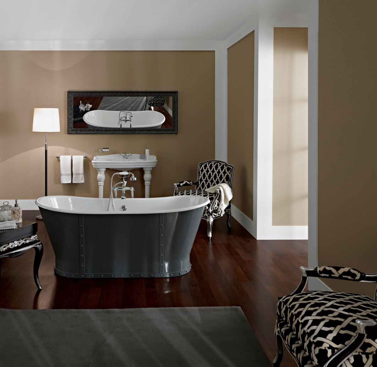 Bagiloni Free Standing Bath 170 X 68 Primed Fin 0 Tap