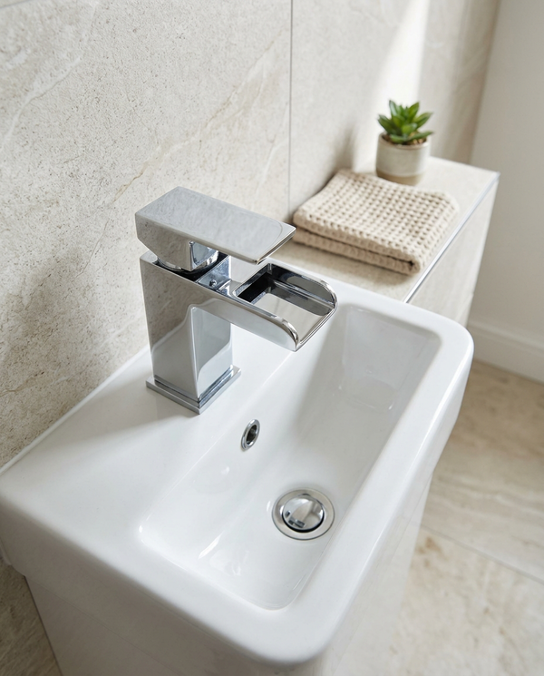 Cascata Mini Mono Basin Mixer