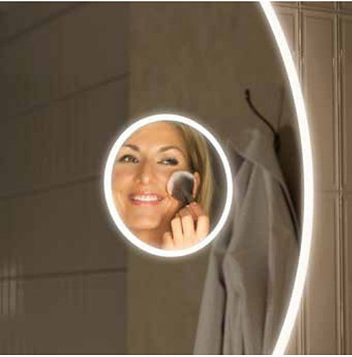 Built-in 5x magnifier on the Celesta round LED mirror