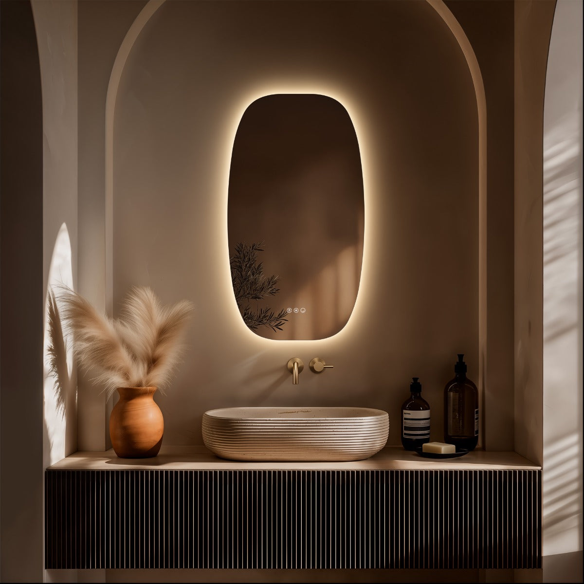 Claris Barrel Mirror 50x90