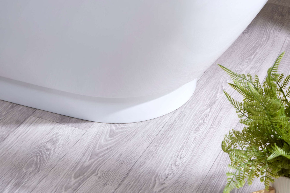 Close-up of the Dora slipper bath base