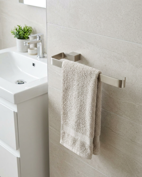 Halo Towel Ring
