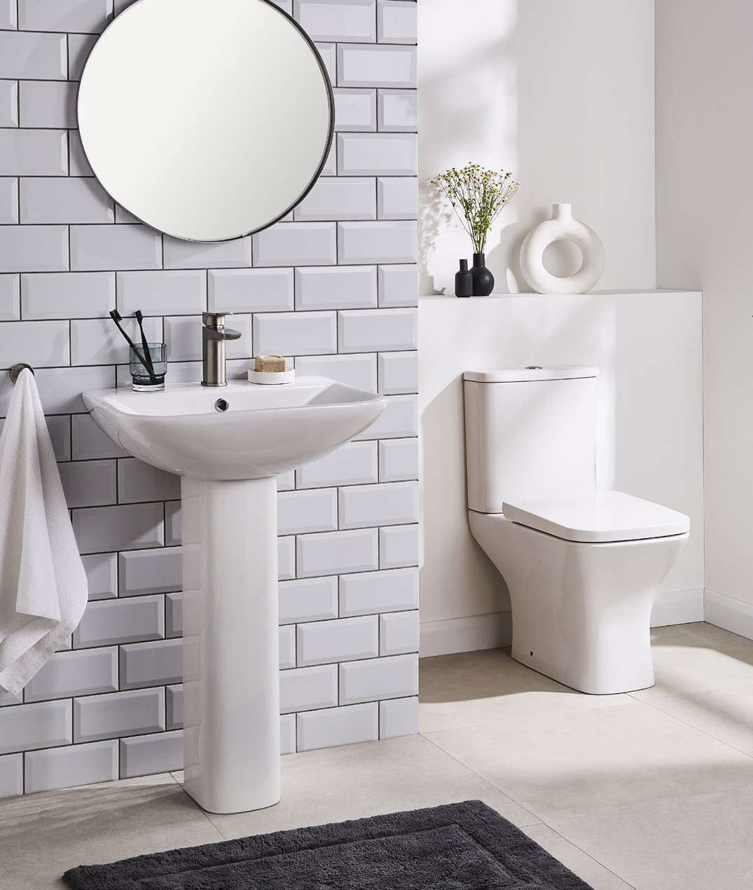Palma Square Close Coupled Toilet in a bathroom setting