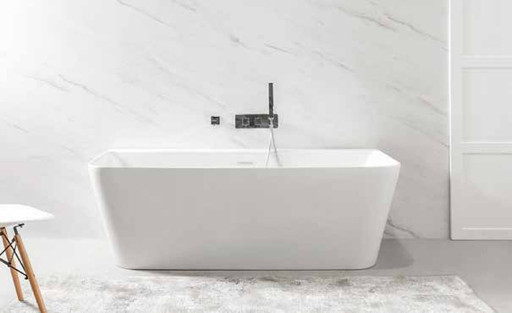 Spala freestanding bath in a bathroom setting
