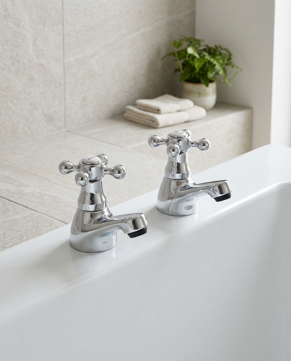 Vittoria Bath Taps